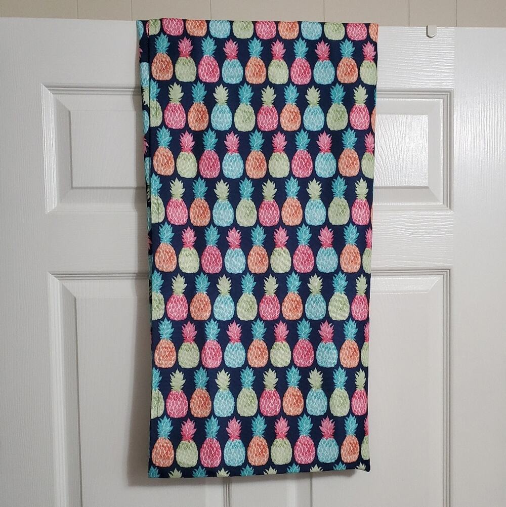 CYNTHIA ROWLEY pineapple tablecloth 60x104